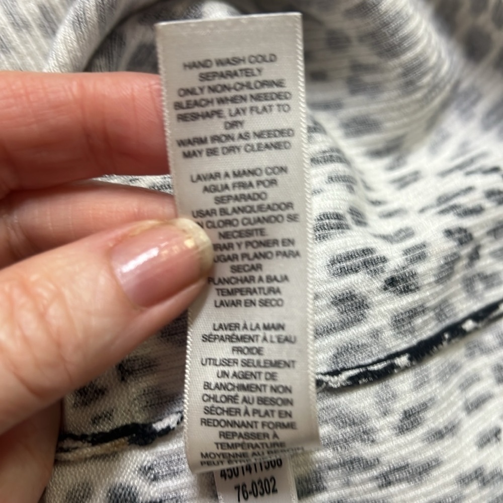 WHBM Leopard Ribbed Cardigan - Picture 6 of 6